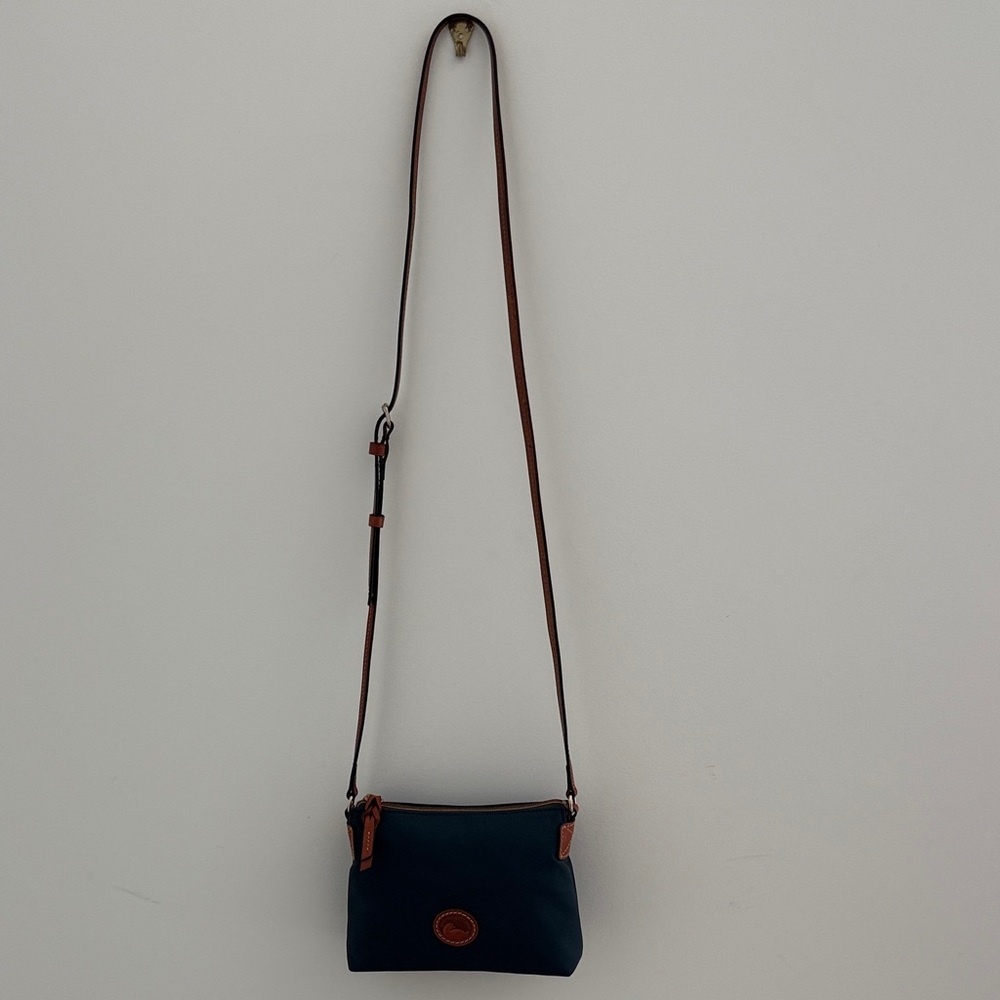 Dooney & Bourke Navy and Tan Crossbody Bag - NWT - clean, crisp